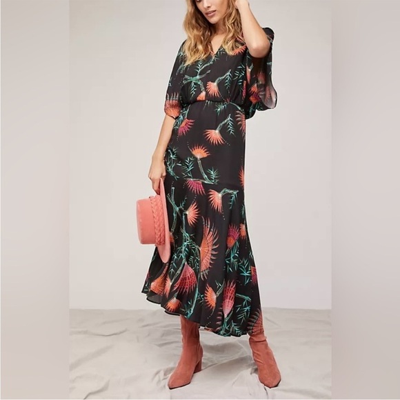FARM Rio Dresses & Skirts - FARM rio Valentina floral maxi dress